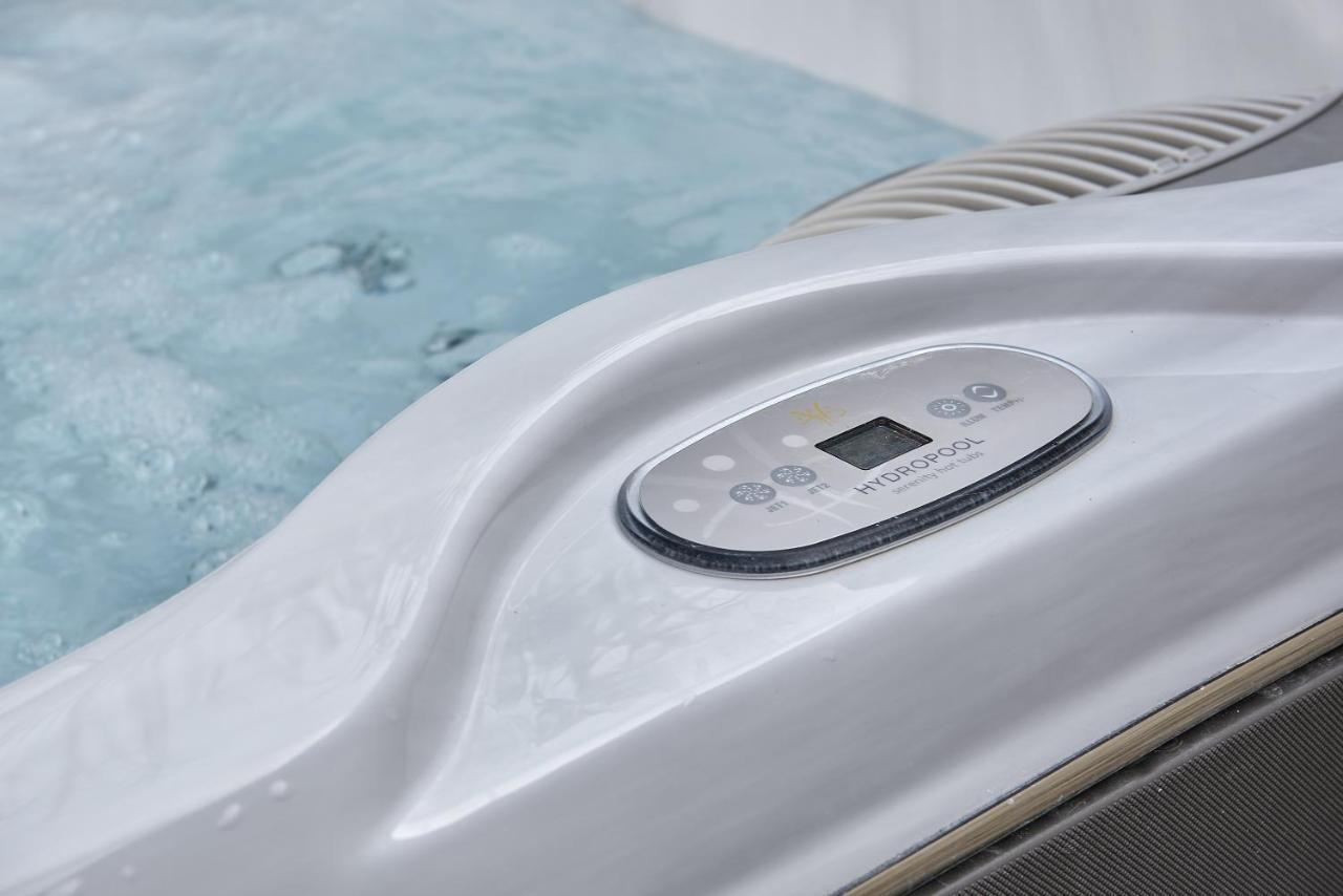 Luxury Cotswolds Cottage Optional Hot Tub, Castle Combe Eksteriør bilde
